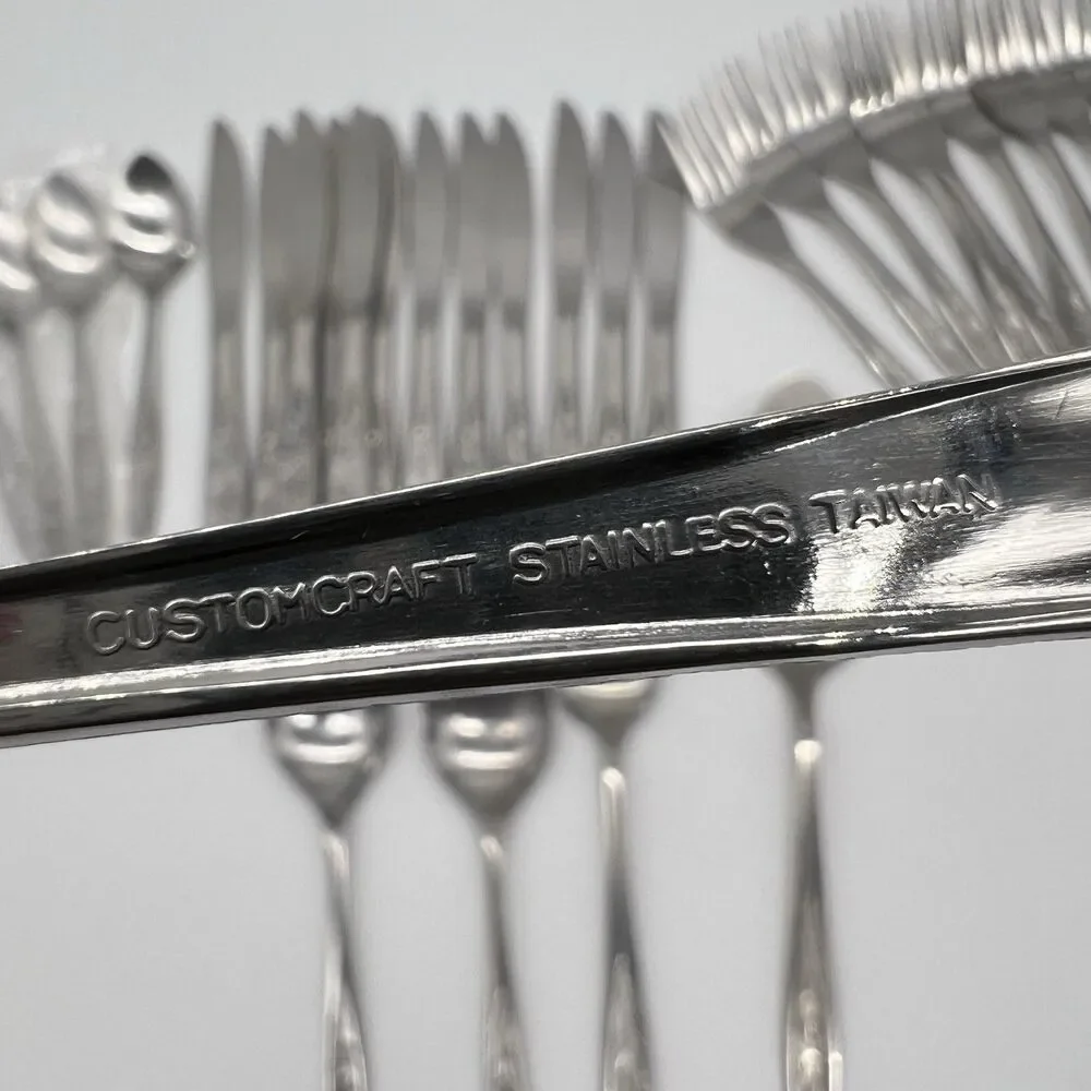 Customcraft Stainless Dinner Set 31 Pieces Textured Rose Flatware  VTG Taiwan
